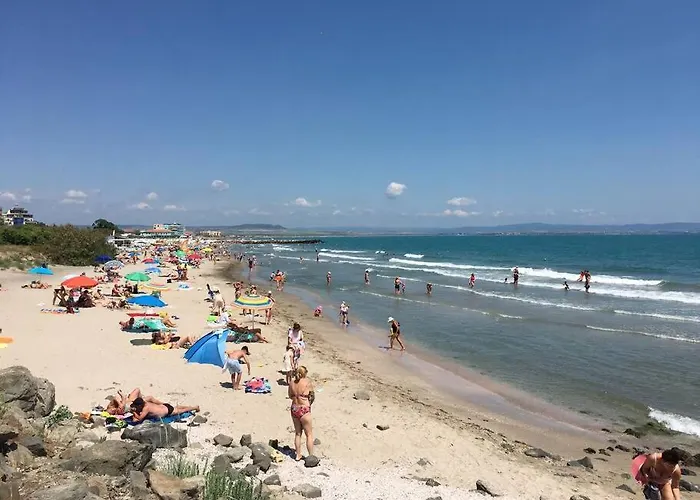 Апартамент Seaside Tyndzha *